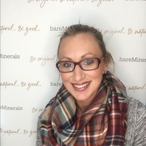 Meet your Posher, Allison